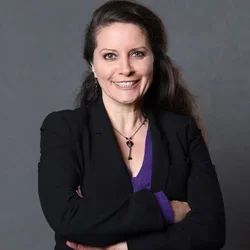 Anna Dermenchyan headshot 