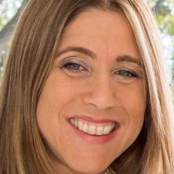 Headshot of Danielle Seiden
